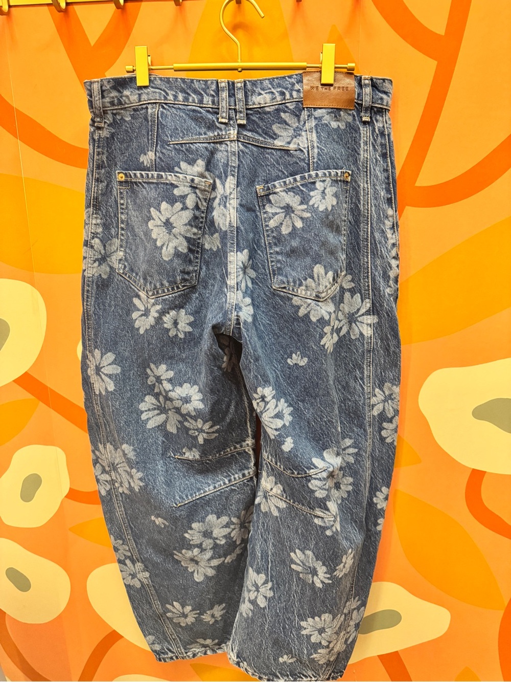 We The Free/Free People Good Luck Printed Barrel Jeans - Laser Daisy - Picture 5 of 6
